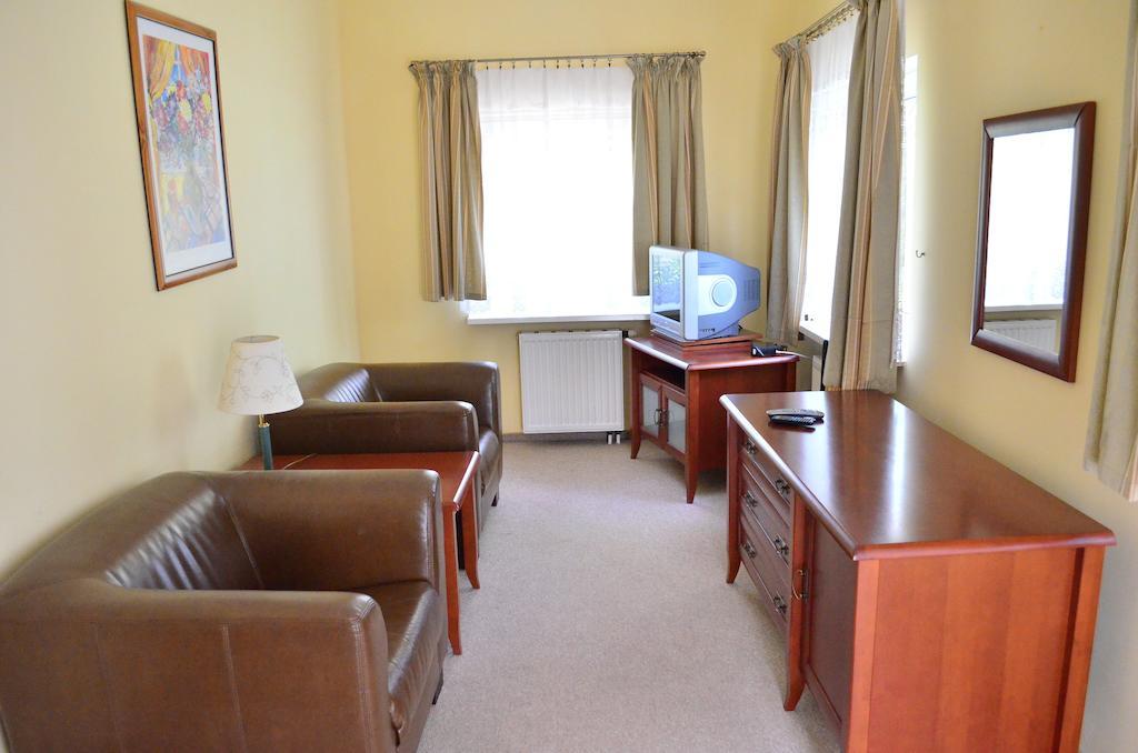Hotel Mikorzyn Ślesin Szoba fotó
